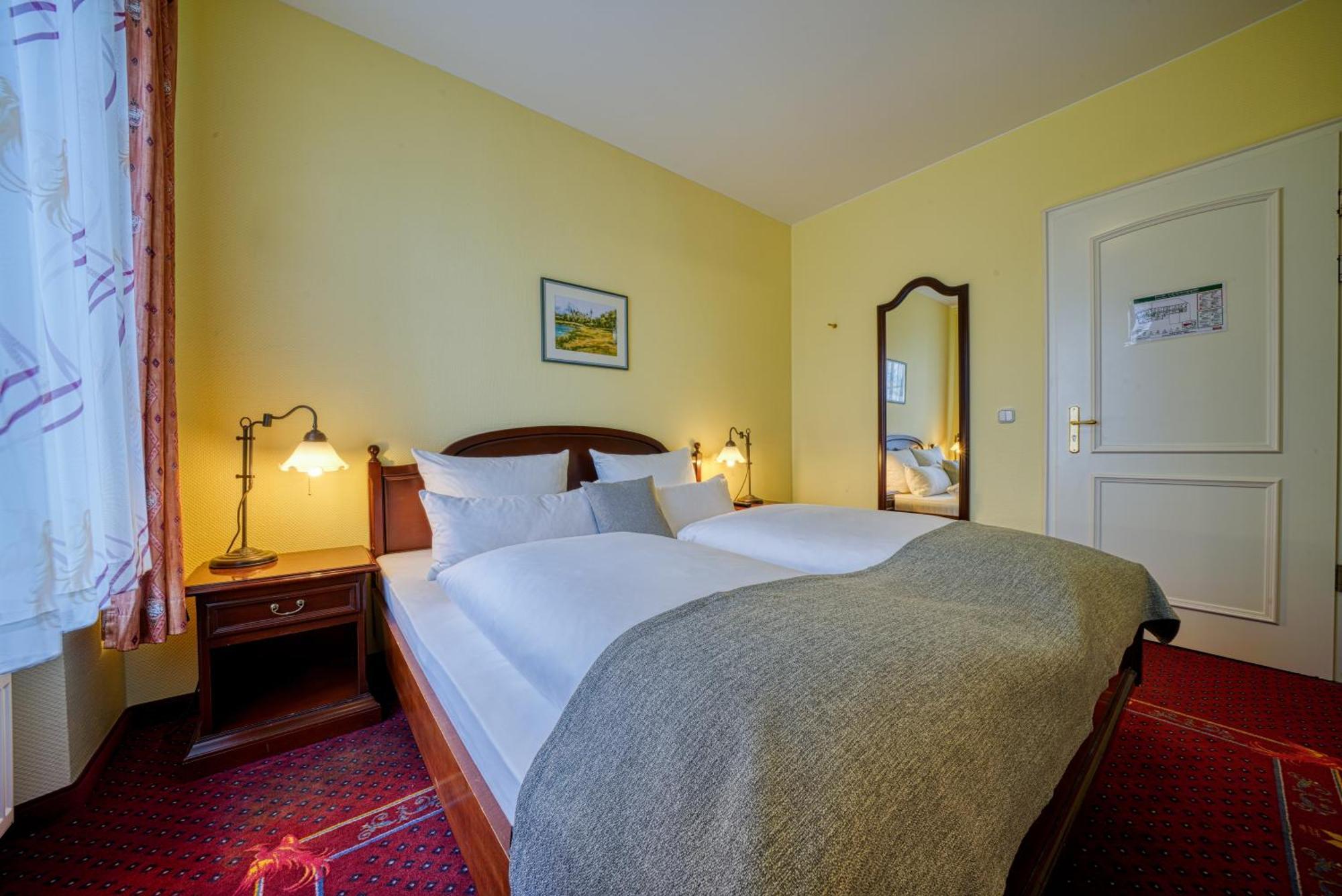 Hotel Seeblick Вісмар Екстер'єр фото