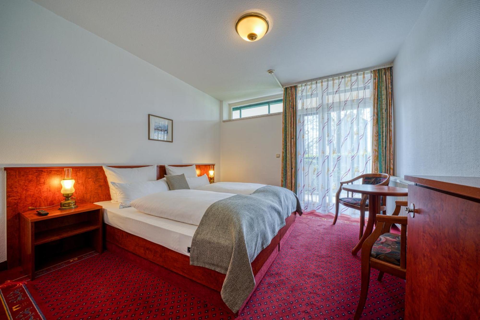 Hotel Seeblick Вісмар Екстер'єр фото