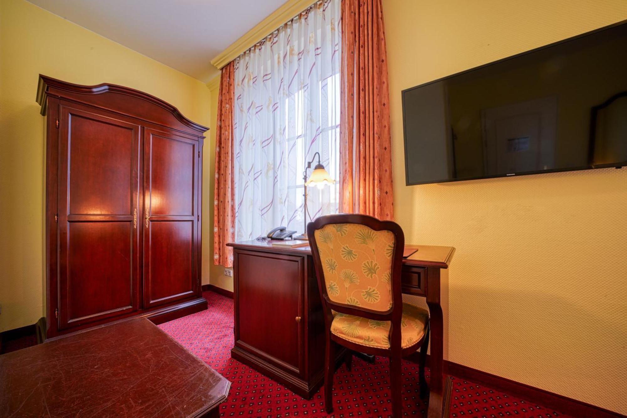 Hotel Seeblick Вісмар Екстер'єр фото