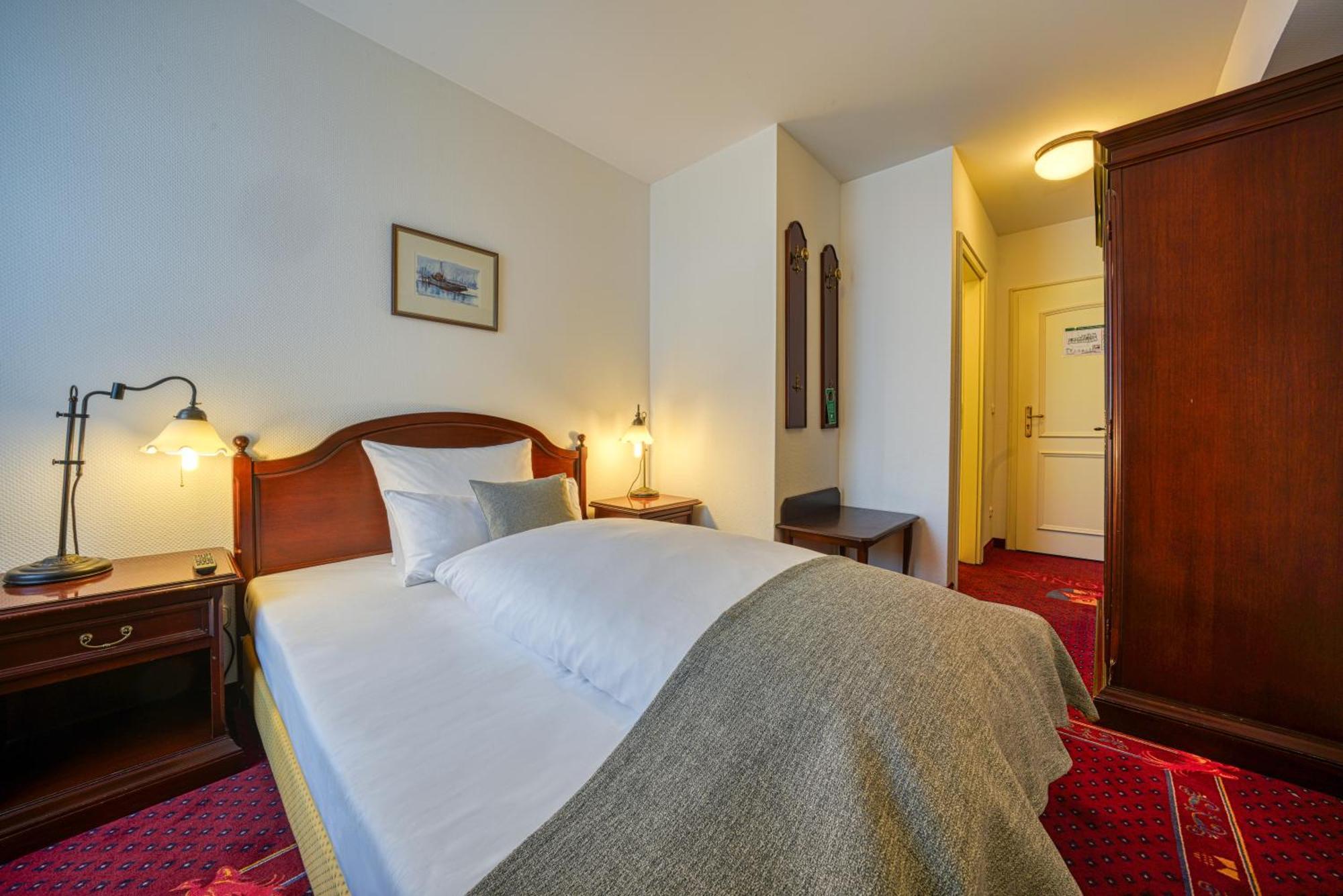 Hotel Seeblick Вісмар Екстер'єр фото